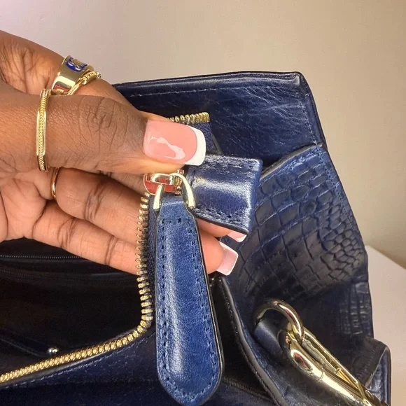 #9🌸Pijushi- Embossed crocodile purse - Picture 15 of 16